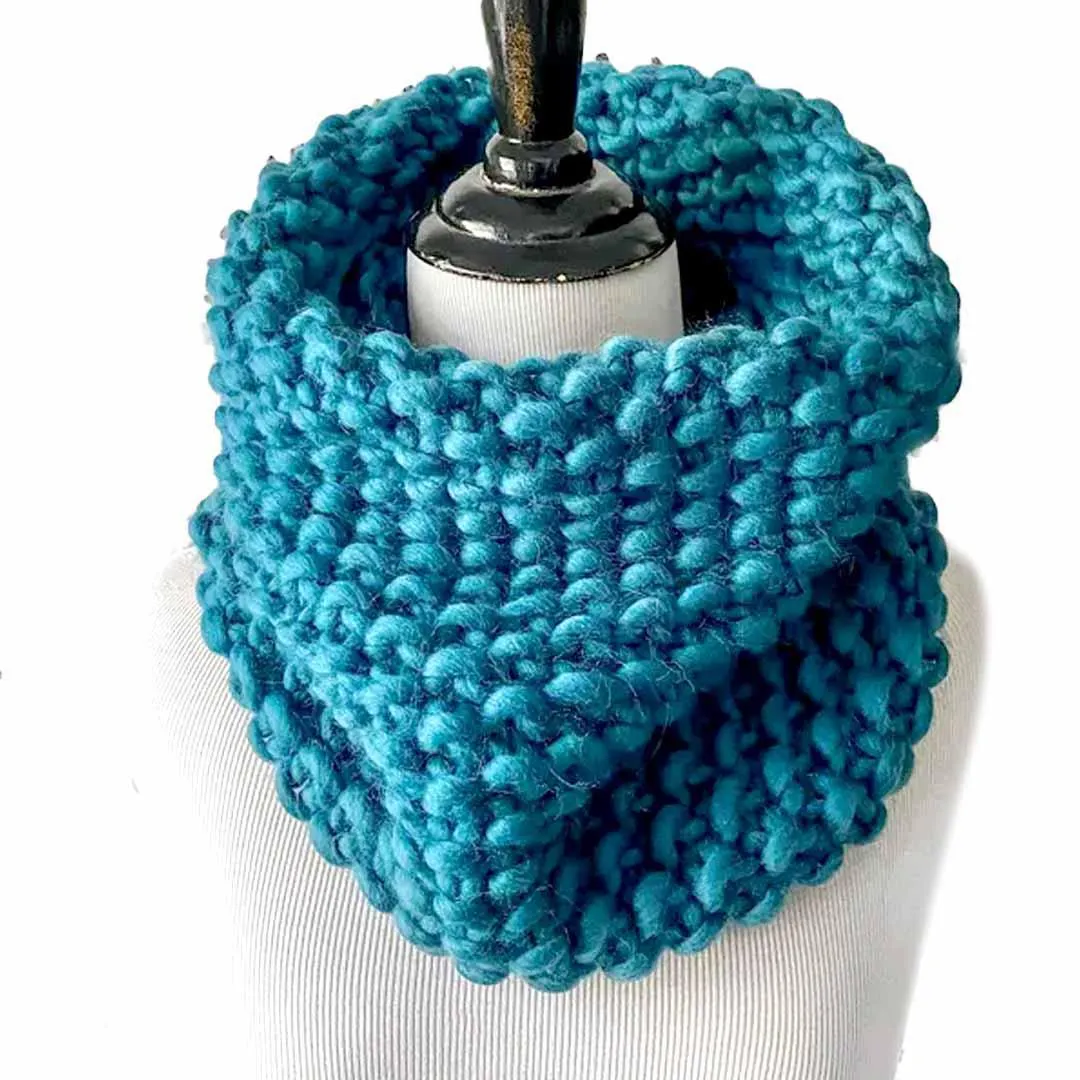 (30% Off) Cowl Short - Luxe Bubble Fluff in Solid Teal by Nickichicki